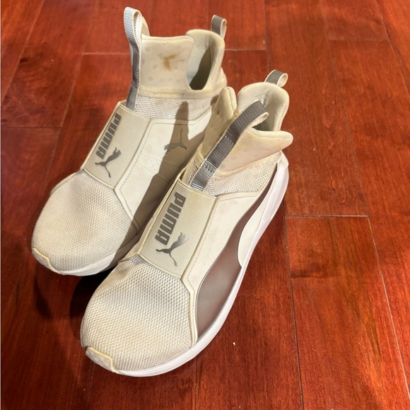 Puma Shoes - Picture 1 of 6